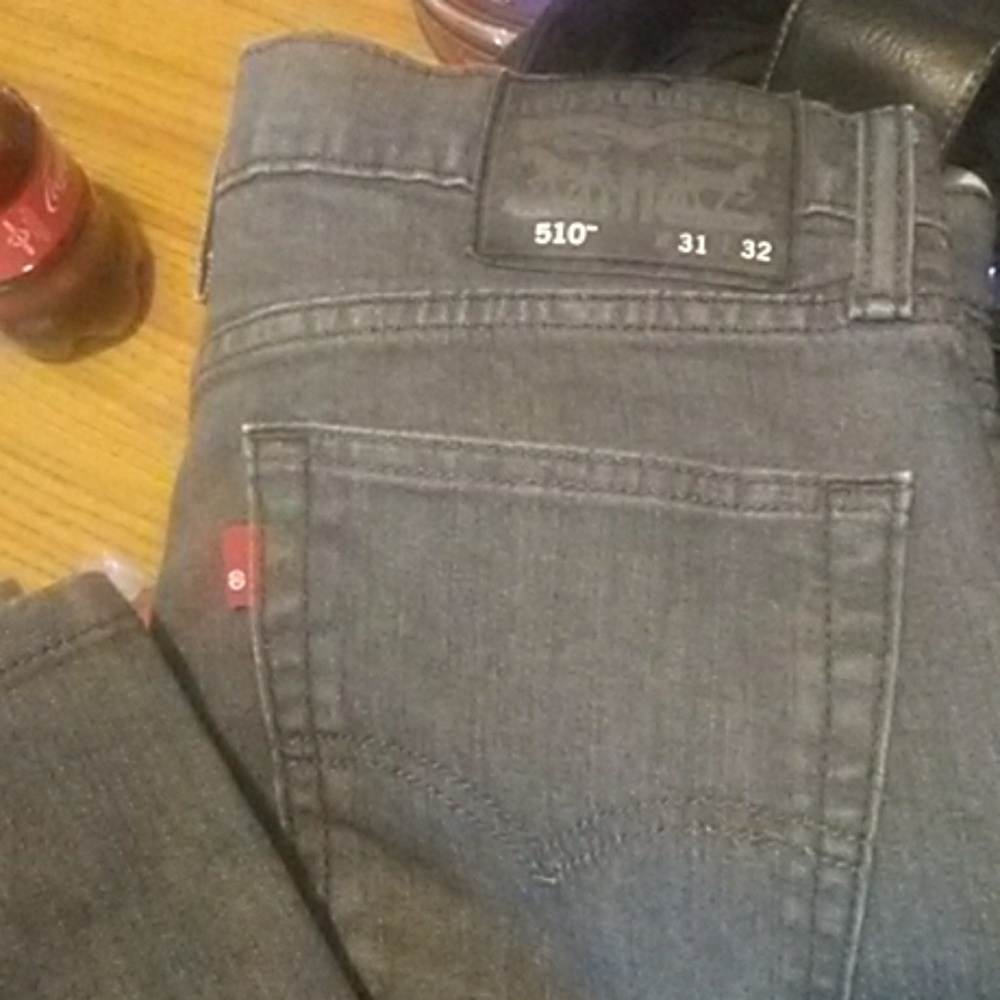 SOLD 🎈❗️Mens levis red tab 31x32 skinny fit